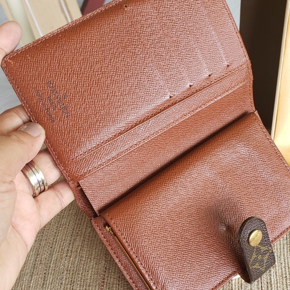 Authentic kisslock short wallet - Picture 6 of 8
